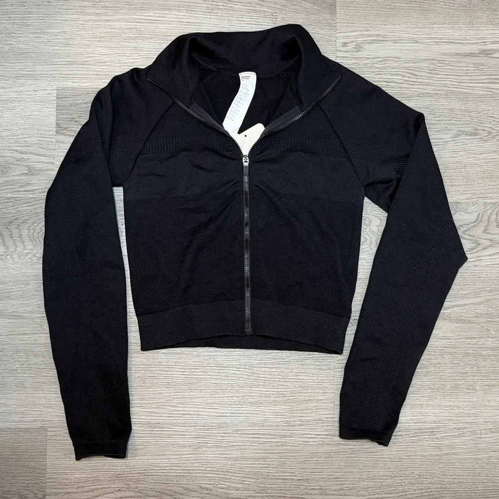Fabletics Black Cropped Seamless Jacket - Picture 5 of 11